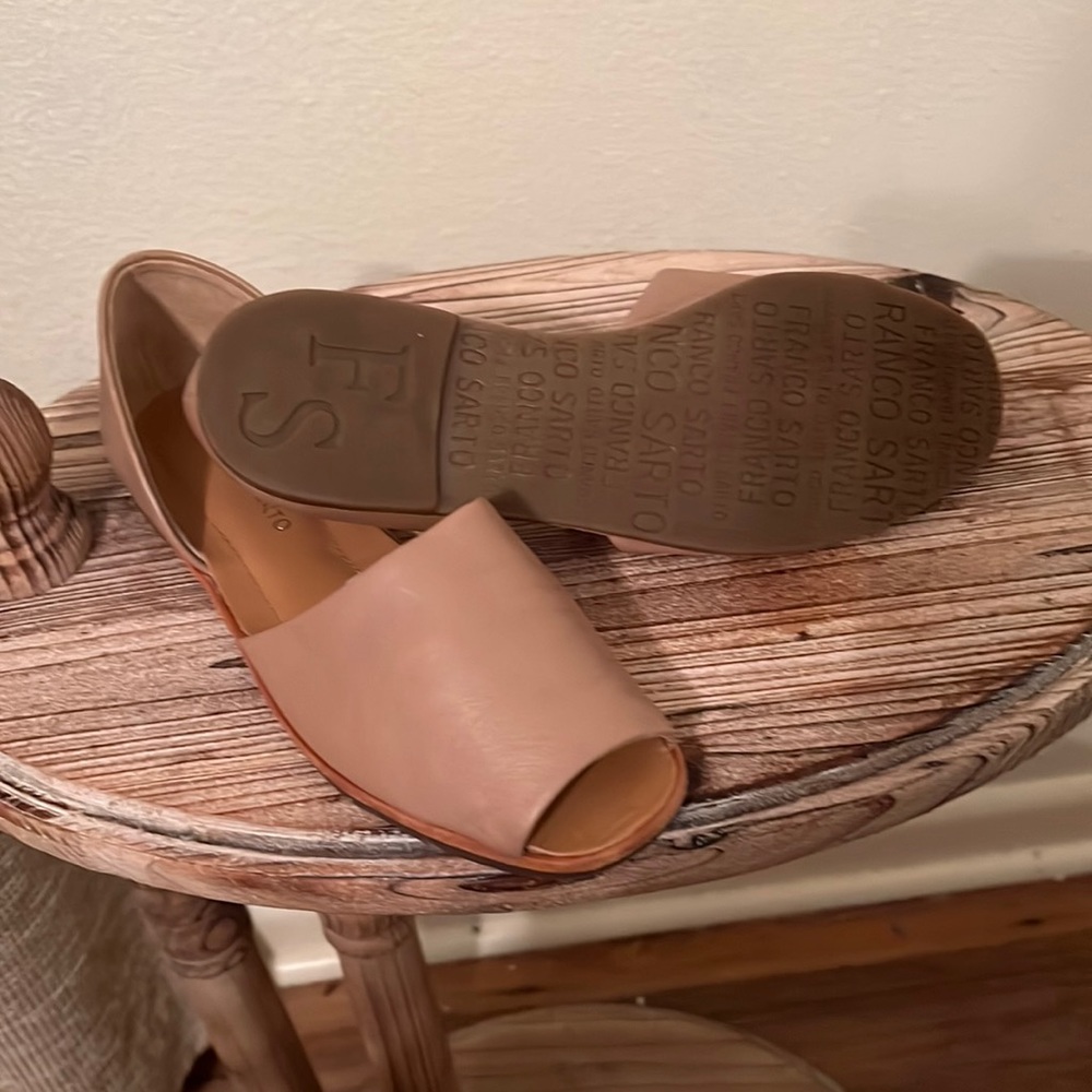 Franco Sarto flats. Size 7.5. Leather